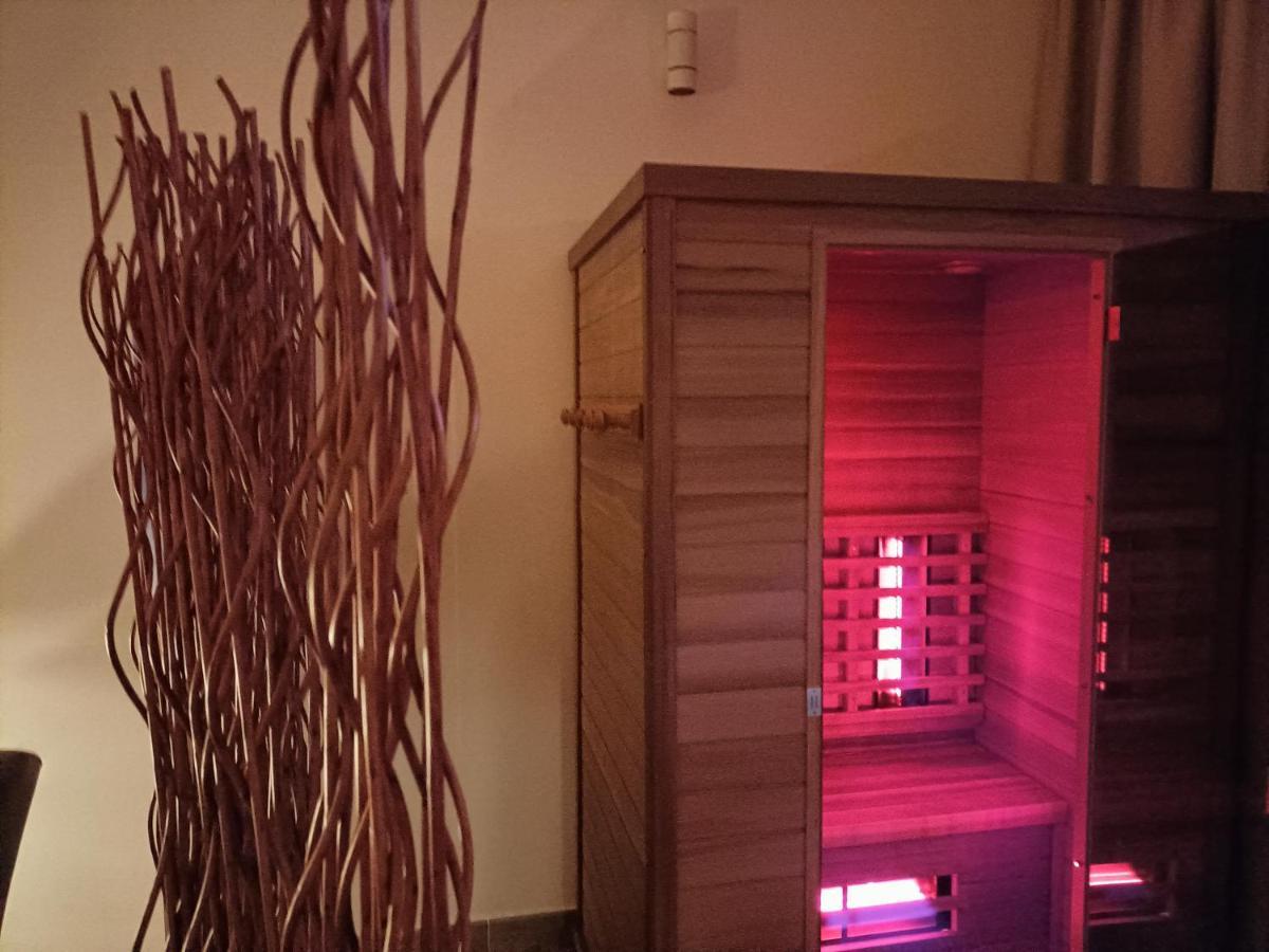 Artmonia Hotel Castalla Eksteriør billede
